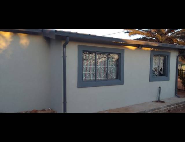 2 BEDROOM HOUSE FOR SALE IN SOSHANGUVE SOUTH
